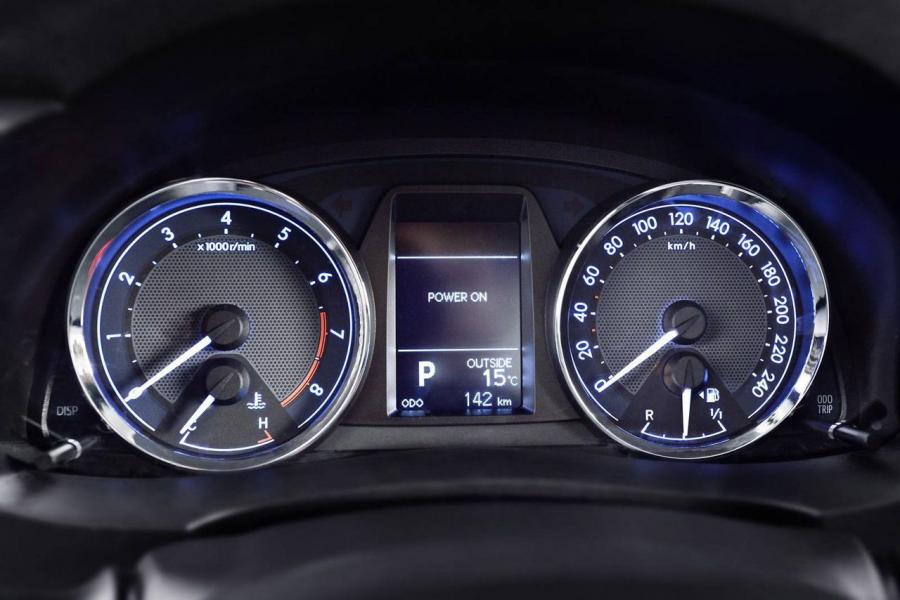  Toyota Corolla 2013 года  (EU) (фото 27 из 43)